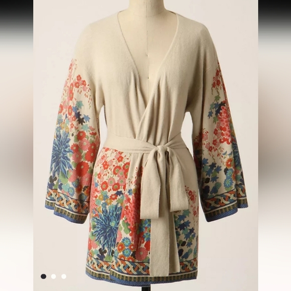 Antrhopologie Sweaters - Anthropologie Guinevere Cream Floral  Chroma Kimono Cardigan Sweater  Sz L